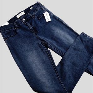 PacSun Dark-Washed Jeans NEVER WORN (size: 26)